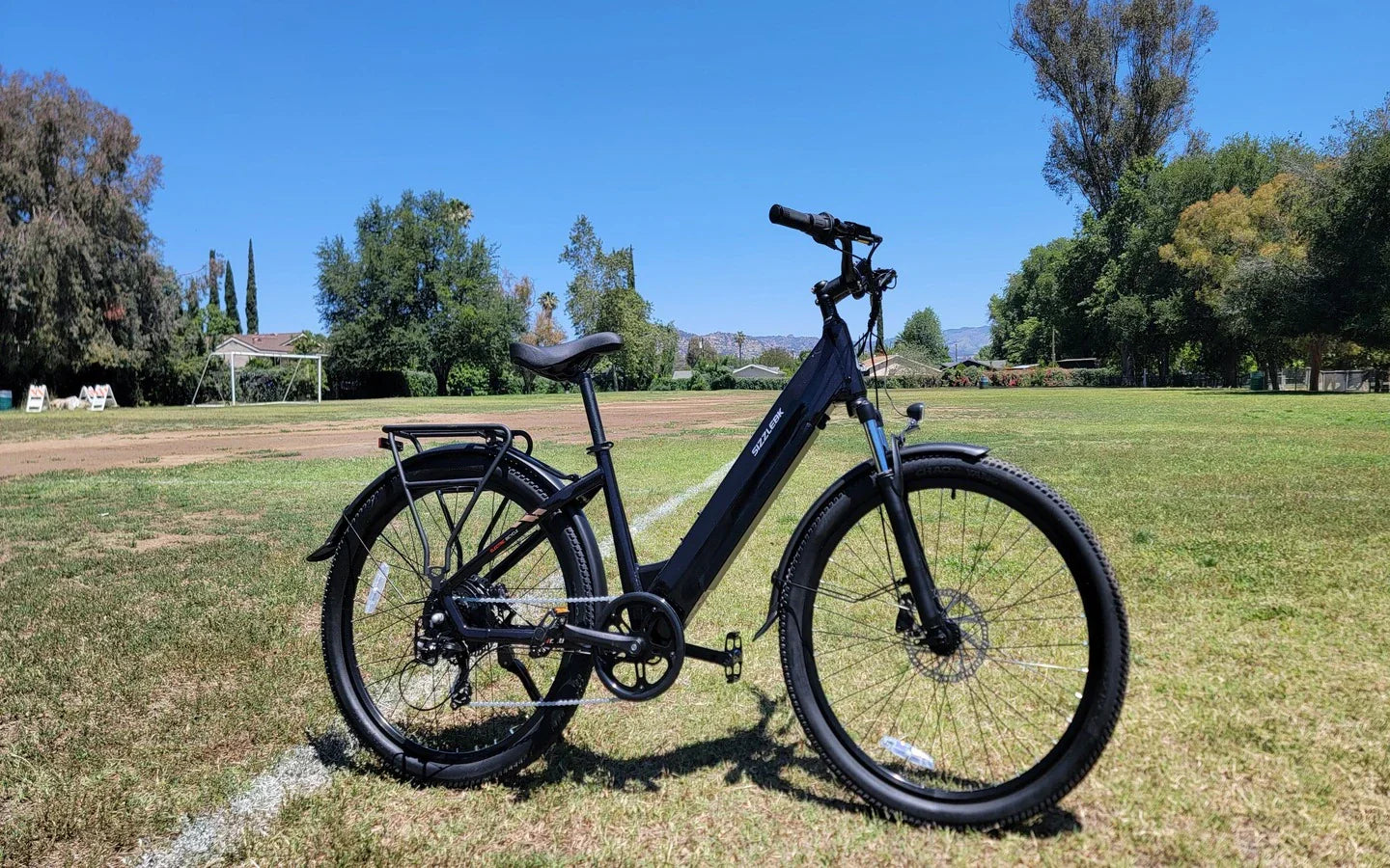 Top Essential Accessories for All-Weather eBike Commuters in 2025